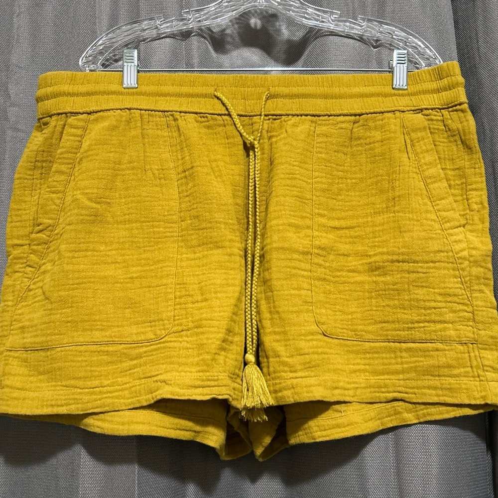 Women’s Yellow Linen Shorts